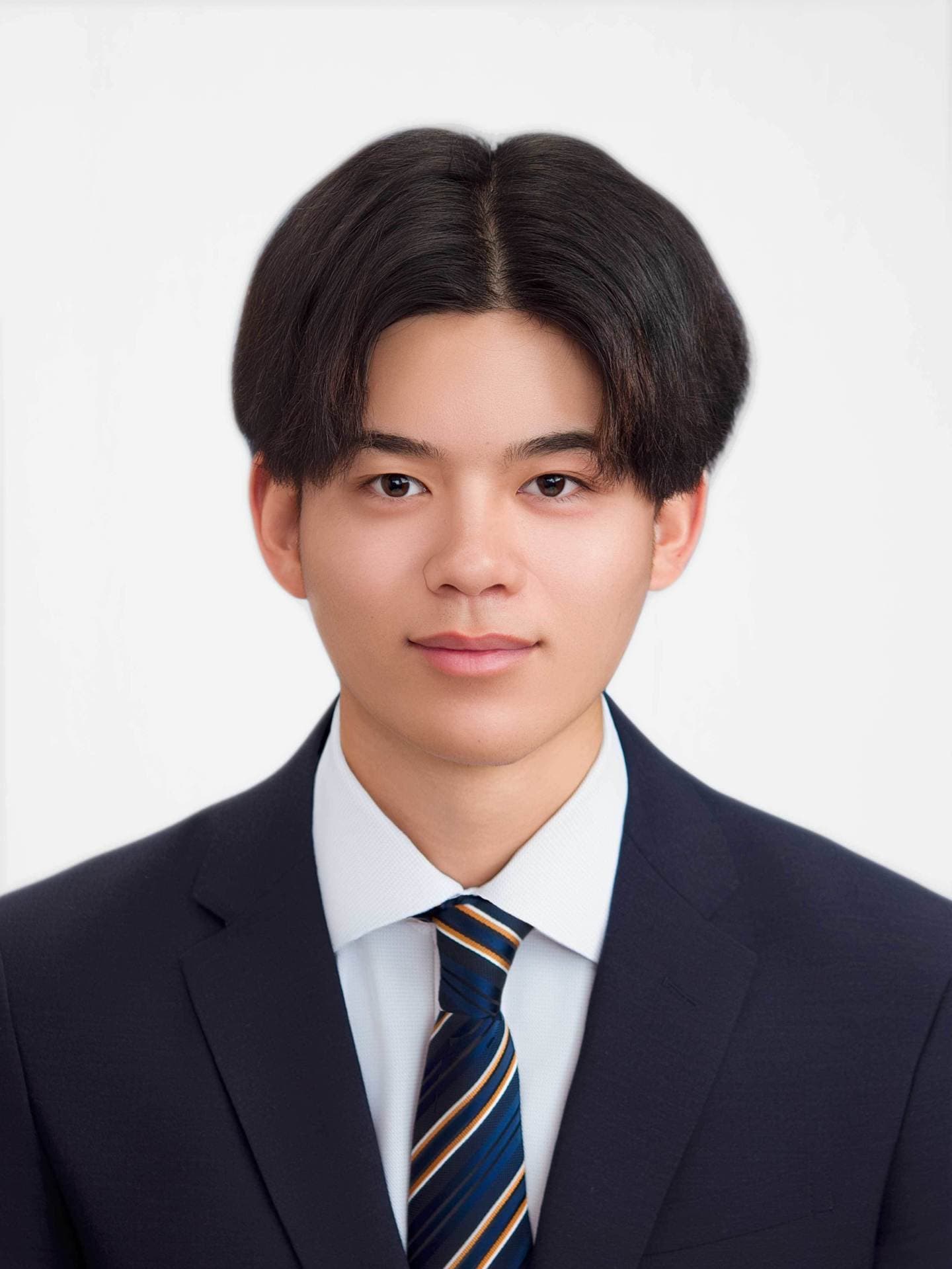 エントリーシート用就活写真（白背景）男性